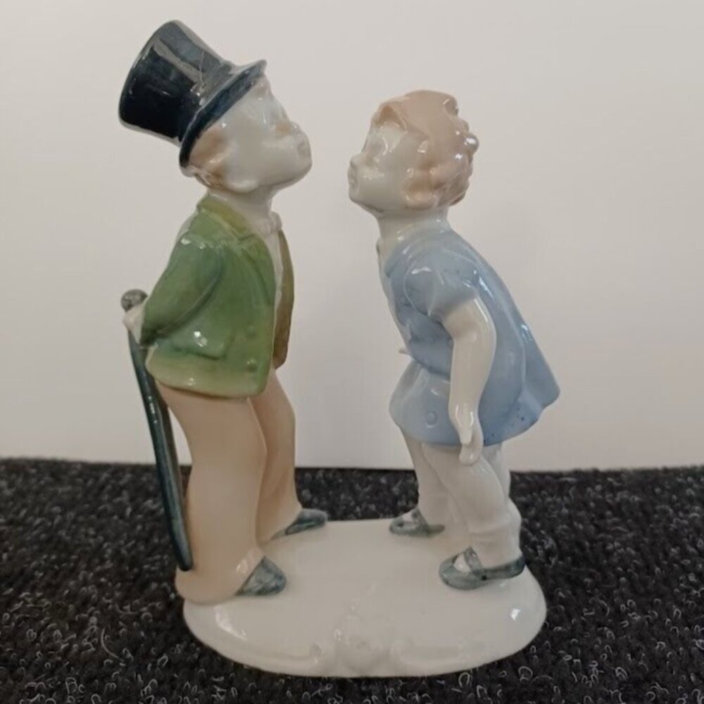 Vintage Kissing Boy & Girl Figurine Japan Top Hat Cane Glazed Fine Porcelainware